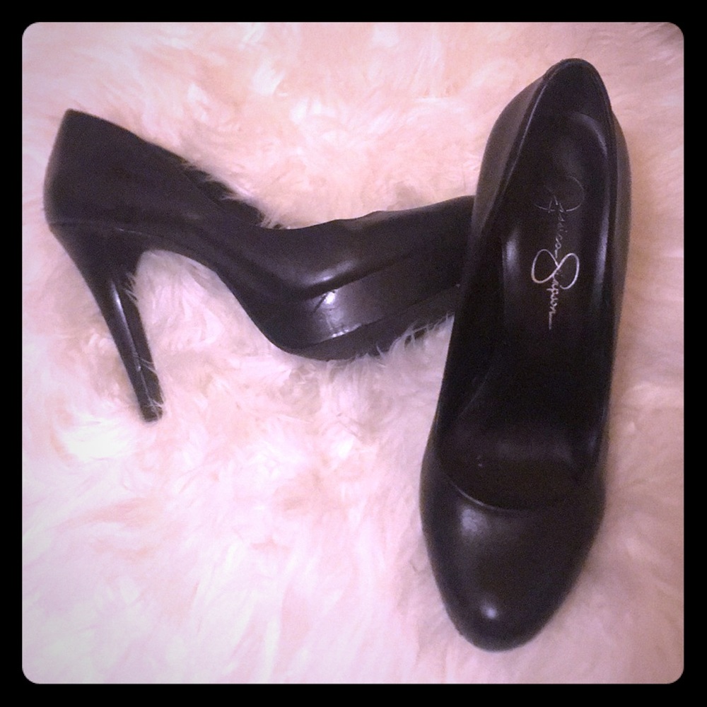 Jessica SImpson black heels